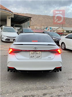 تويوتا أفالون